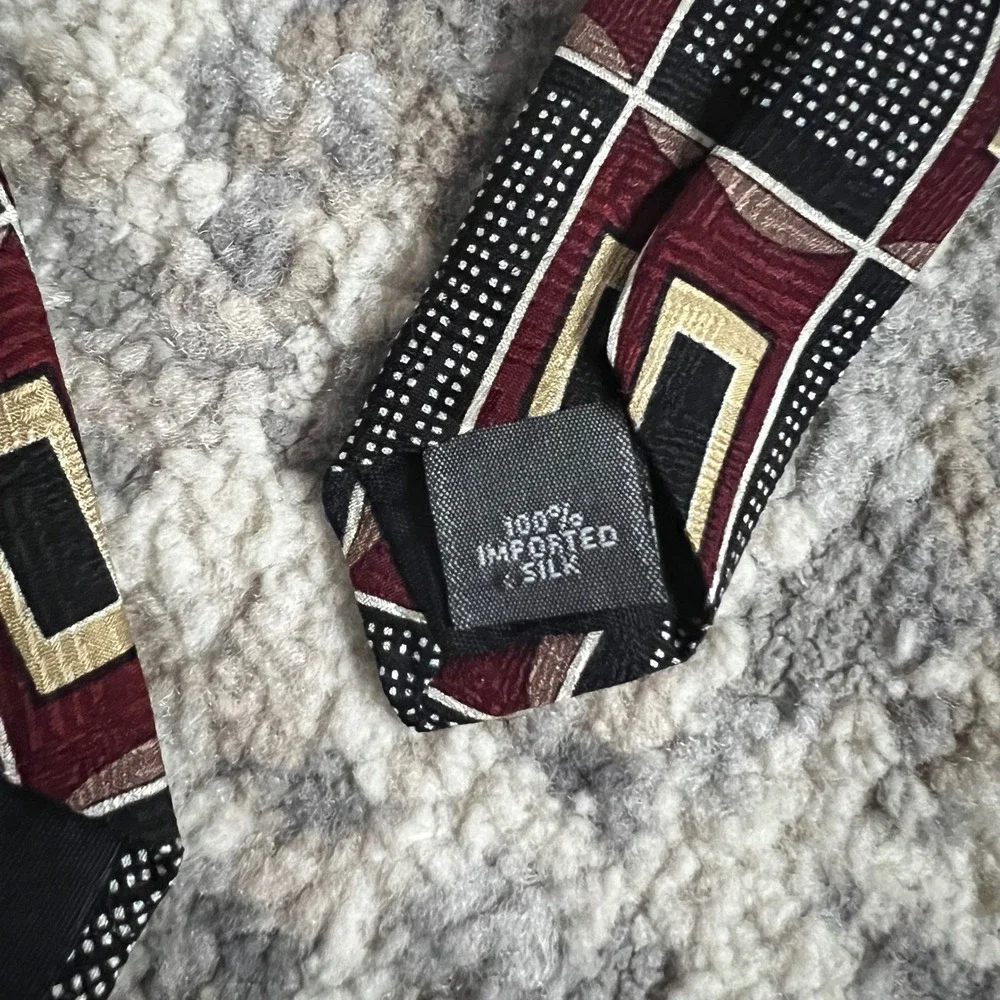 Zylos‎ George Machado Silk Tie Mens Burgundy Black Gold Geometric Grid Pattern